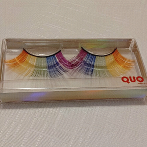 QUO Rainbow-coloured lashes New in Package